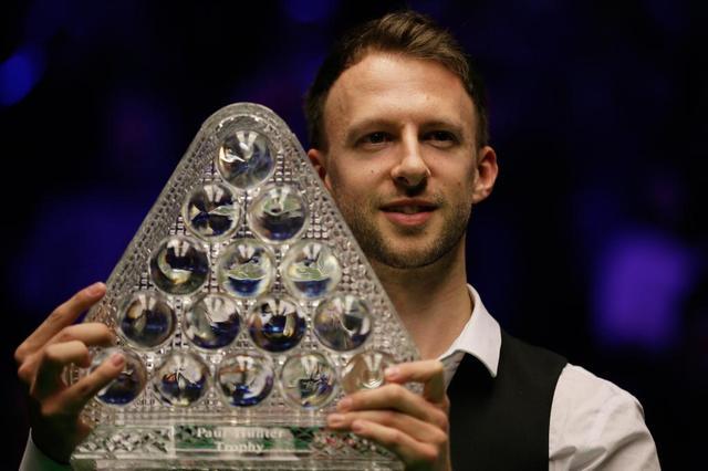 法尔克：除拜仁之外，利物浦曼城也在关注哈维-西蒙斯